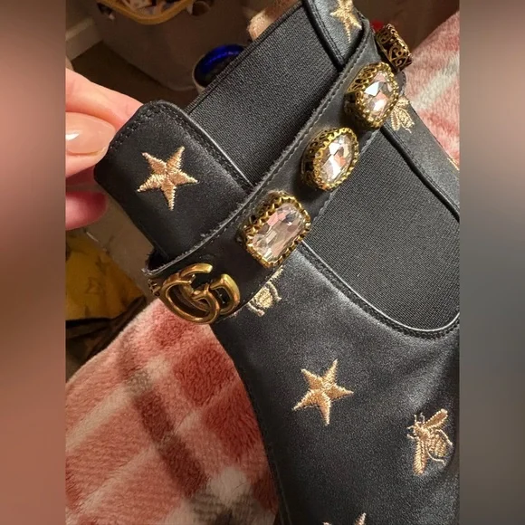 Gucci Bee Boots - Picture 4 of 7